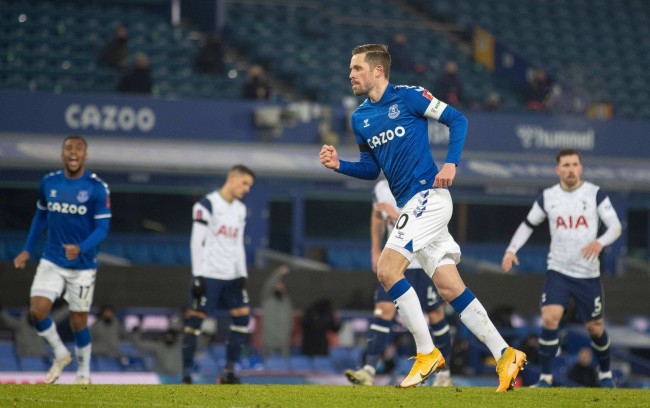 但在进攻效 但在进攻效