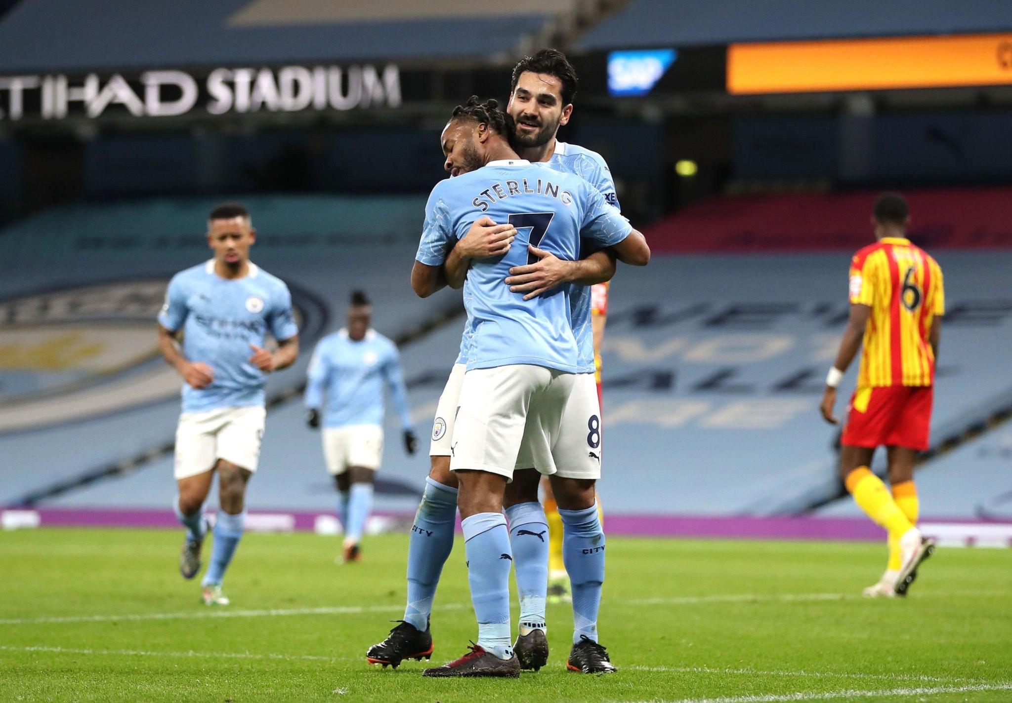 疑是个不小 疑是个不小